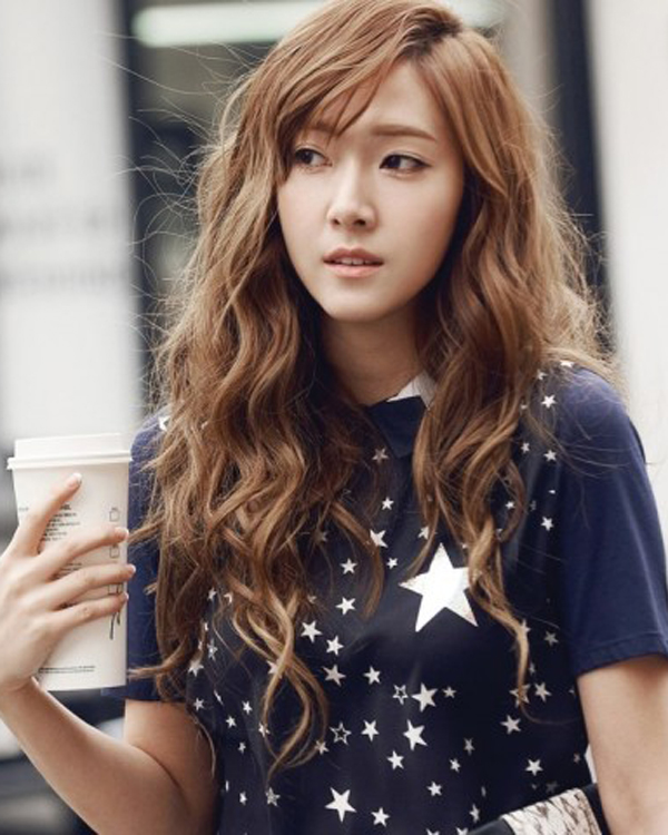 6 kiểu rẽ ngôi tóc giúp bạn nâng cấp hình ảnh không tốn nhiều công sức